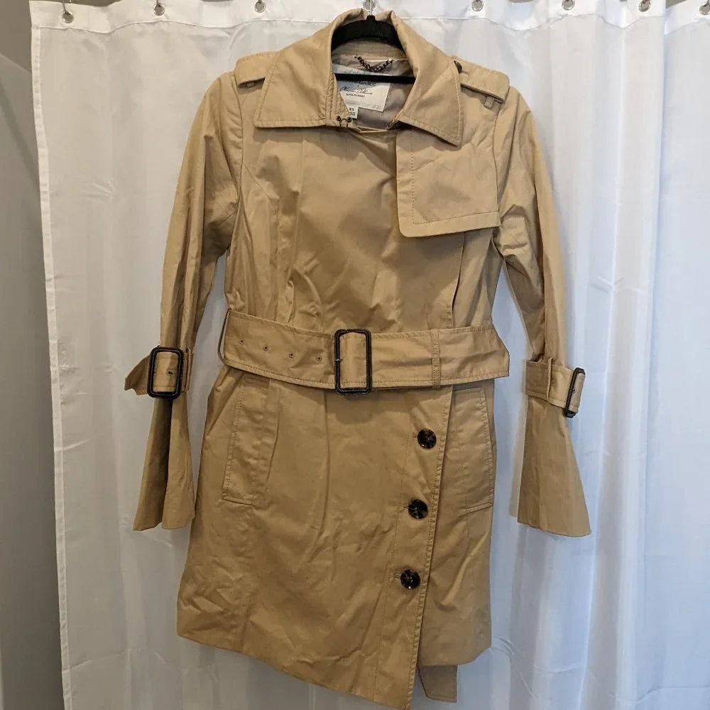 Banana Republic x Olivia Palermo Bell-Sleeve Asymmetrical Trench Coat | XS - Picture 4 of 9